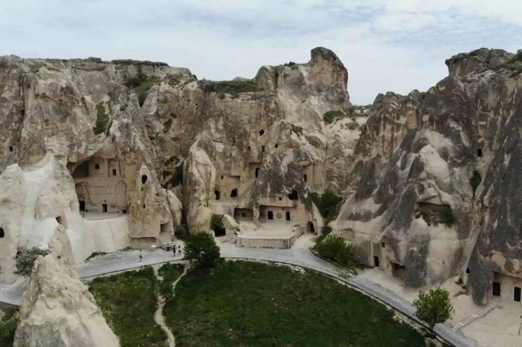 Excursie mixtă Cappadocia cu ghid cu prânz