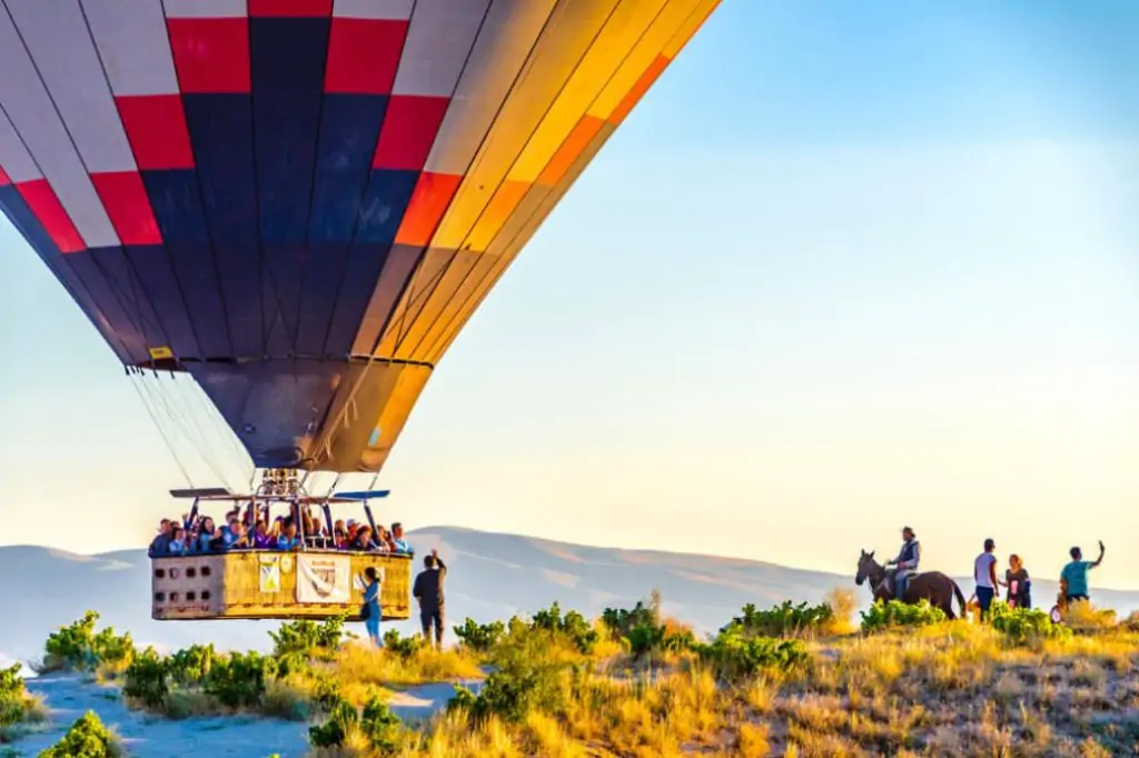 Capadocia plimbare cu balonul cu aer cald