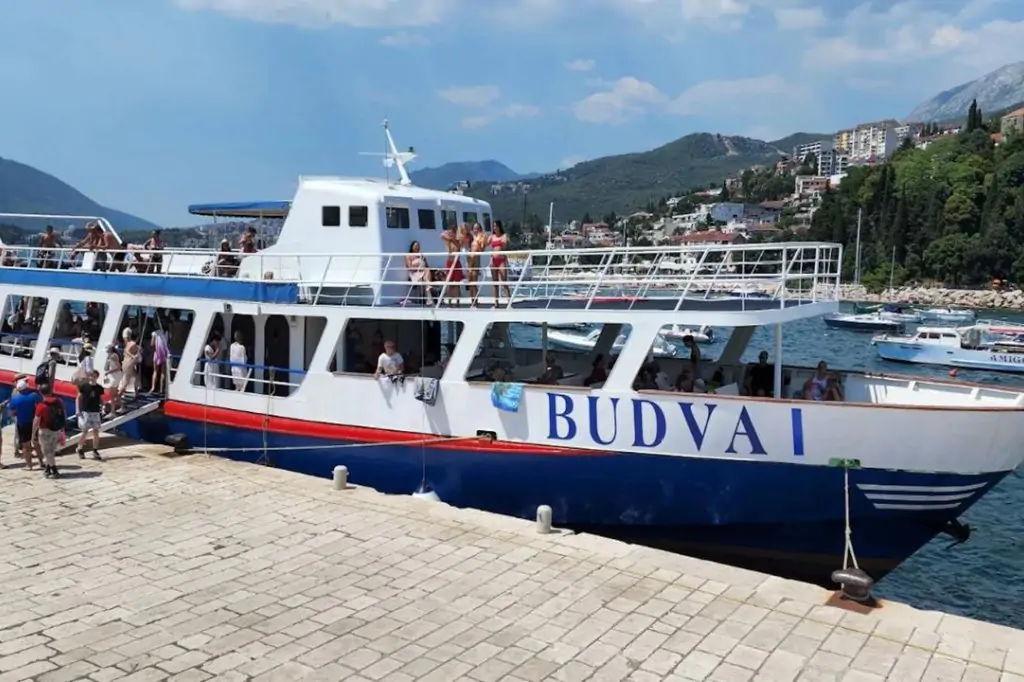 Scenic Boka Bay Cruise