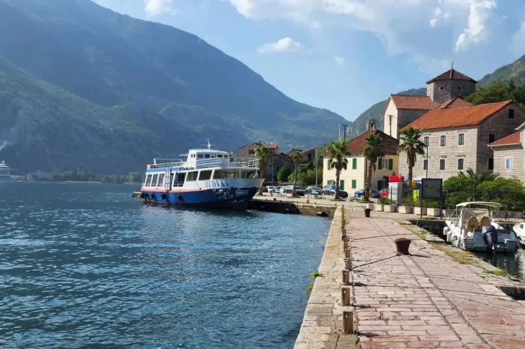 Panorama-Kreuzfahrt durch die Boka-Bucht