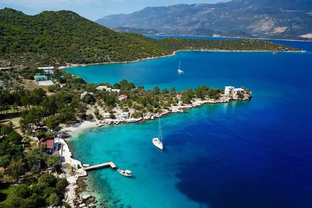 Tour to Kas & Kalkan & Kaputas from Fethiye