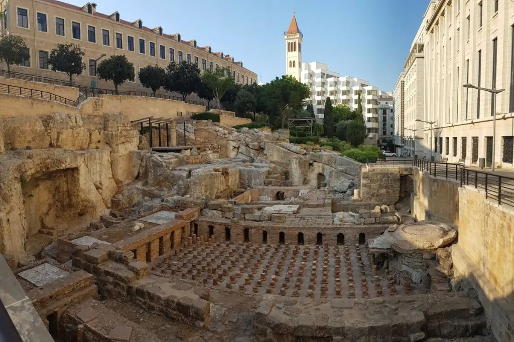 Private Beirut Panorama-Stadtrundfahrt und geführter Spaziergang (4 Pers.)