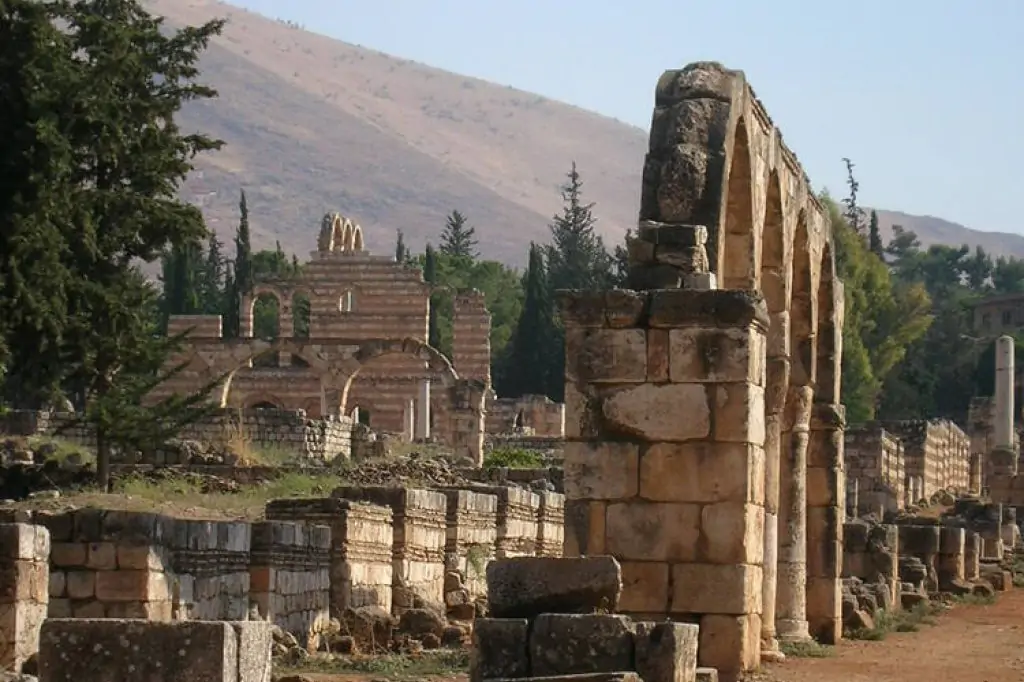 Tur privat la ruinele romane din Baalbek , Anjar &amp;amp;amp; amp; Valuga (lacuri fermecătoare)