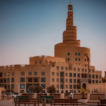 Private Guided City Tour in Qatar (full day)