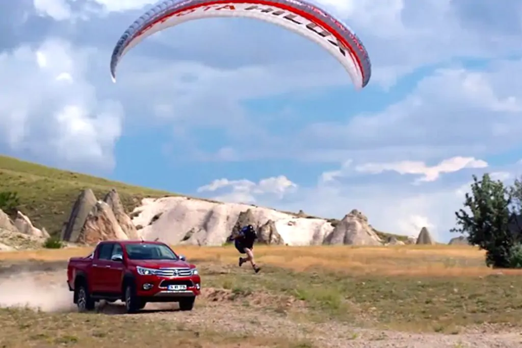 Experiența de zbor cu parapanta Cappadocia