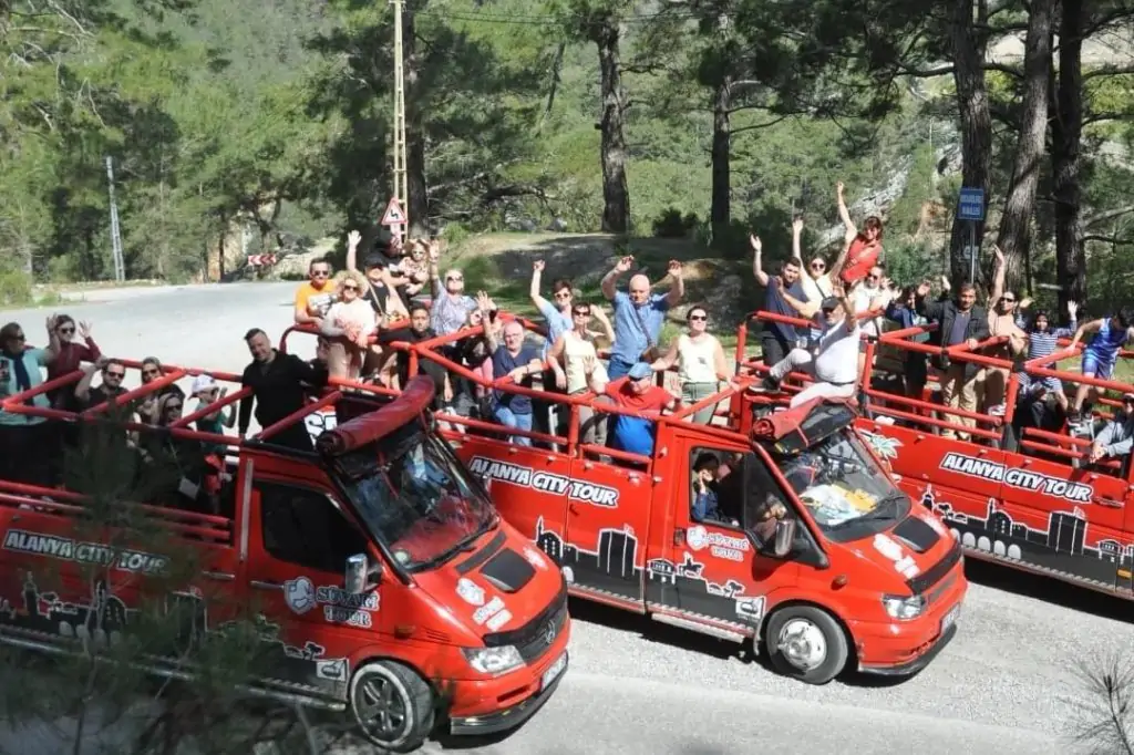 Safari Cabrio w górach Taurus