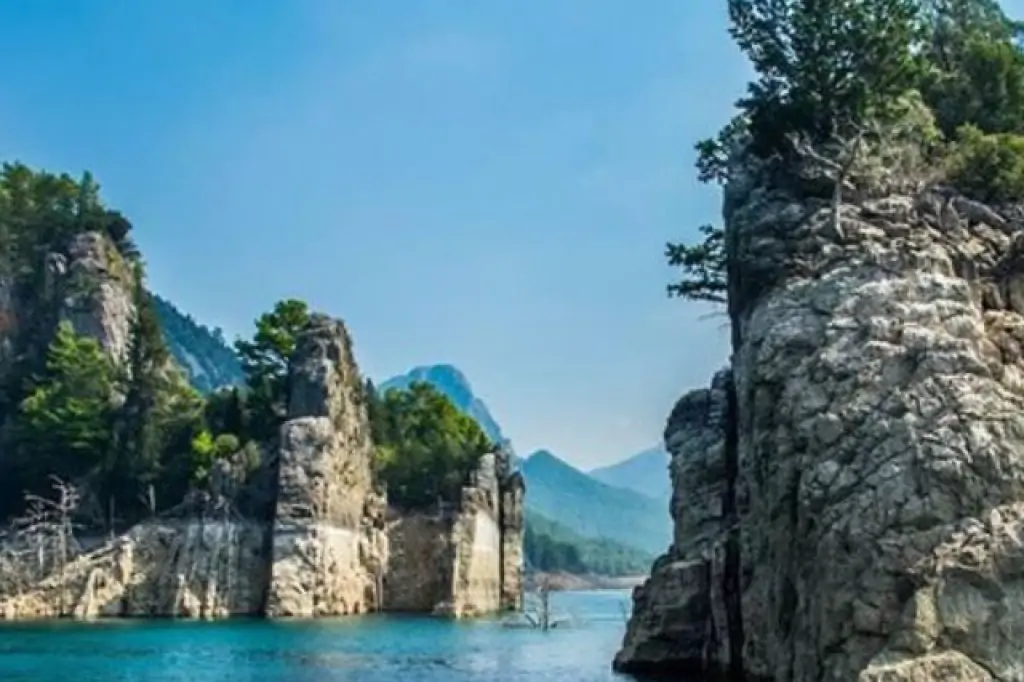 From Antalya: Green Canyon Boat Tour with Lunch and Drinks