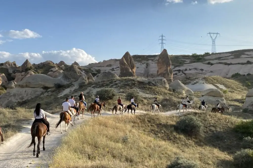 Călăritul în Cappadocia cu opțiunea răsărit de soare, apus de soare sau ziua