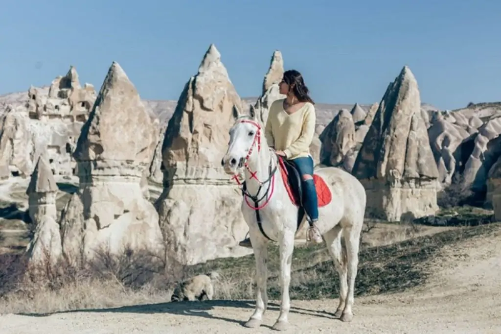 Kappadokien Reiten mit Sonnenaufgang, Sonnenuntergang oder tagsüber Option