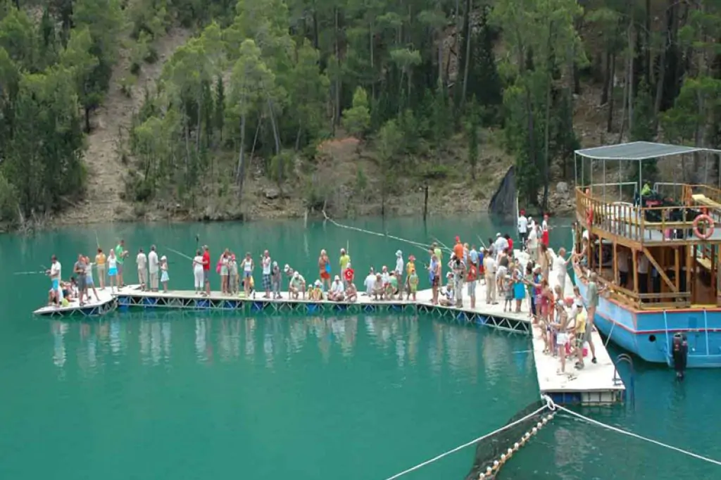 Green Canyon Boat Tour