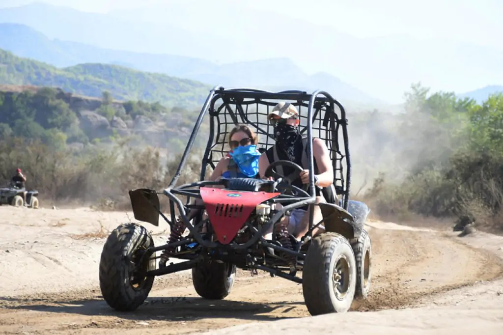 Buggy Safari în Munții Taurus și pe malul râului: O aventură plină de natură