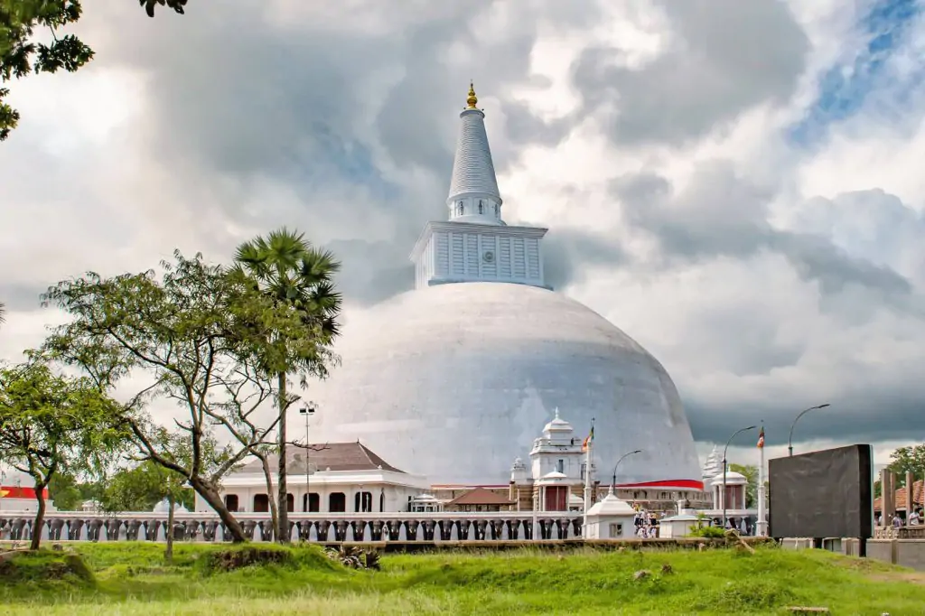 10-tägige Rundreise durch Sri Lanka: Odyssee durch Natur, Kultur und Tierwelt