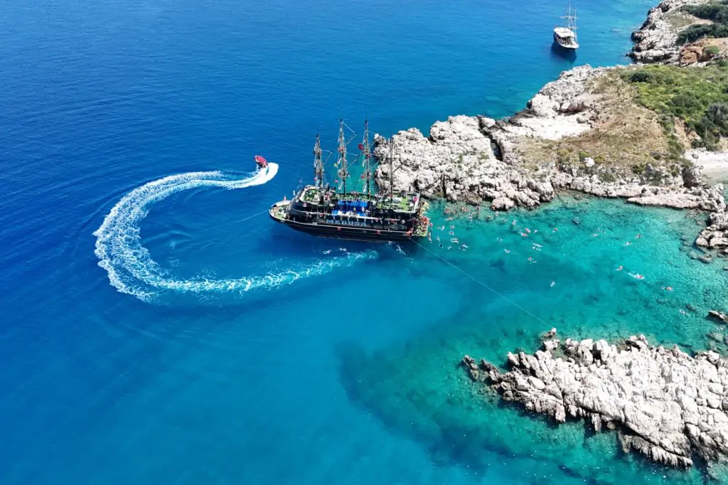 Kemer Medusa Bootstour mit Abfahrt von Antalya