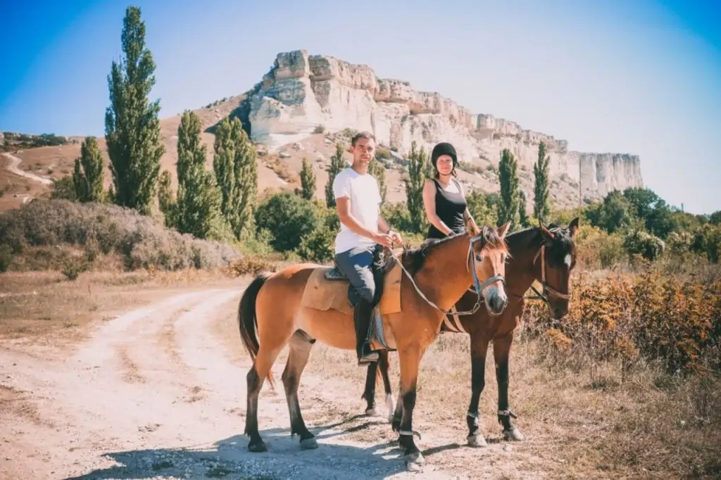 Cappadocia Două ore de plimbare cu calul cu opțiunea răsărit sau apus de soare