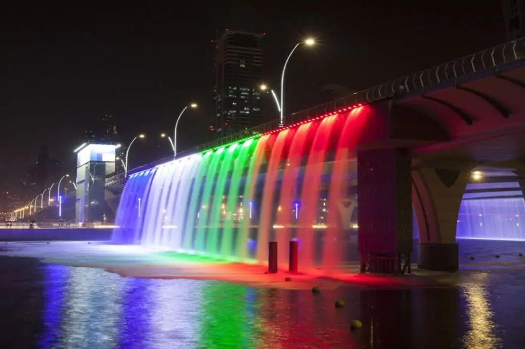 Luxuriöse Dubai-Wasserkanal-Kreuzfahrt