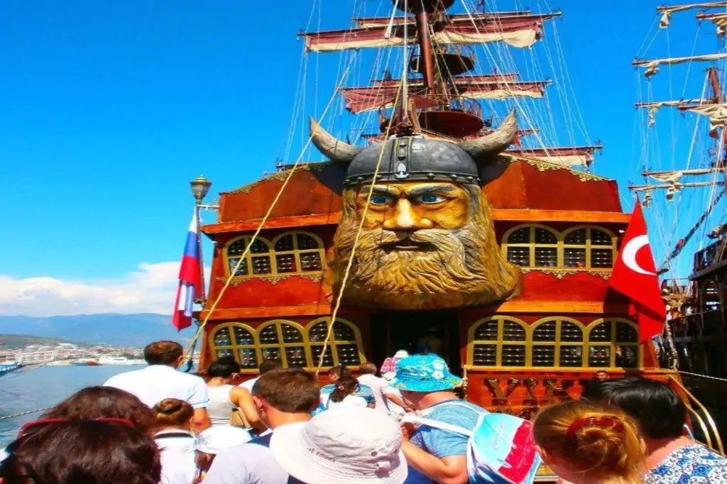 ALANYA PIRATE BOAT TOUR - Viking