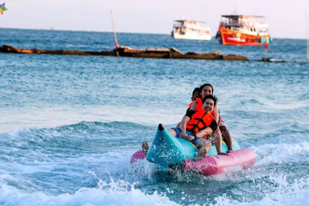 Banana Ride - Water Sport Activity