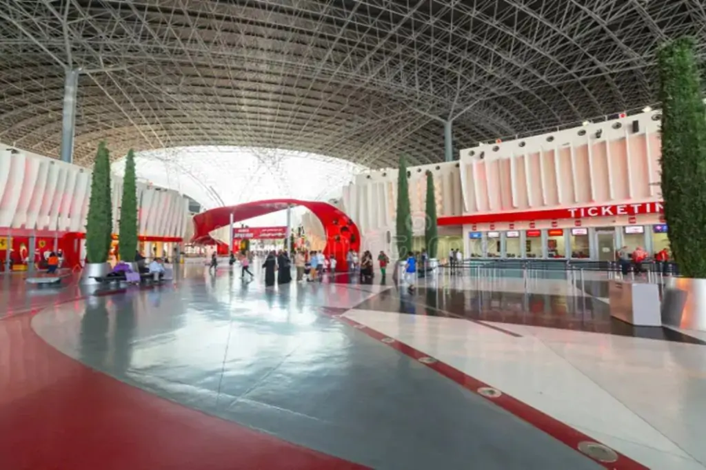 Тематический парк Ferrari World - Самые быстрые американские горки