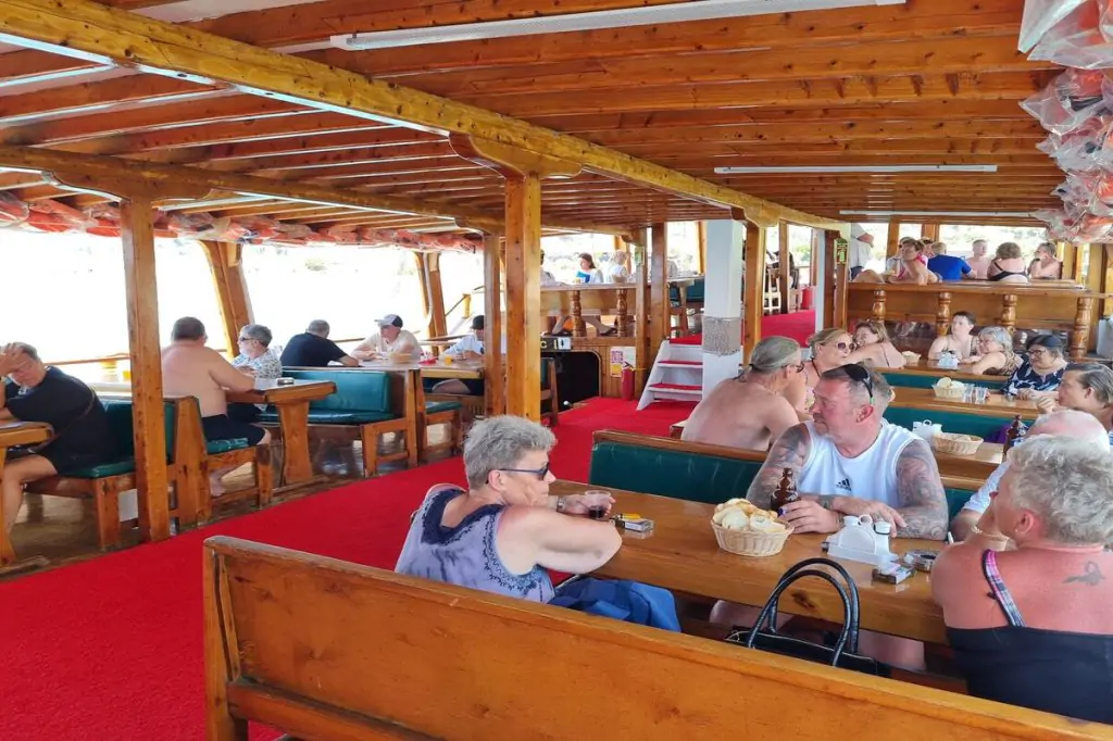 Alanya Boat Tour with Grand Troy's 07 Family Boat