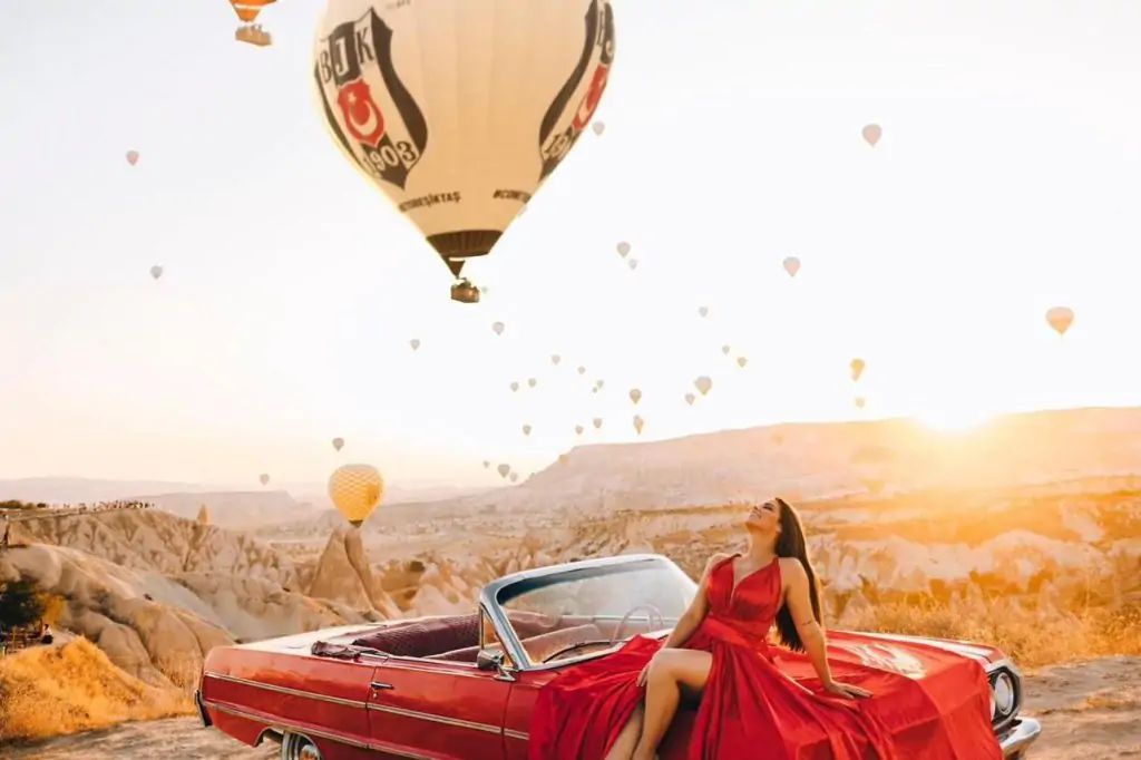 Cappadocia Flying Dress de închiriat