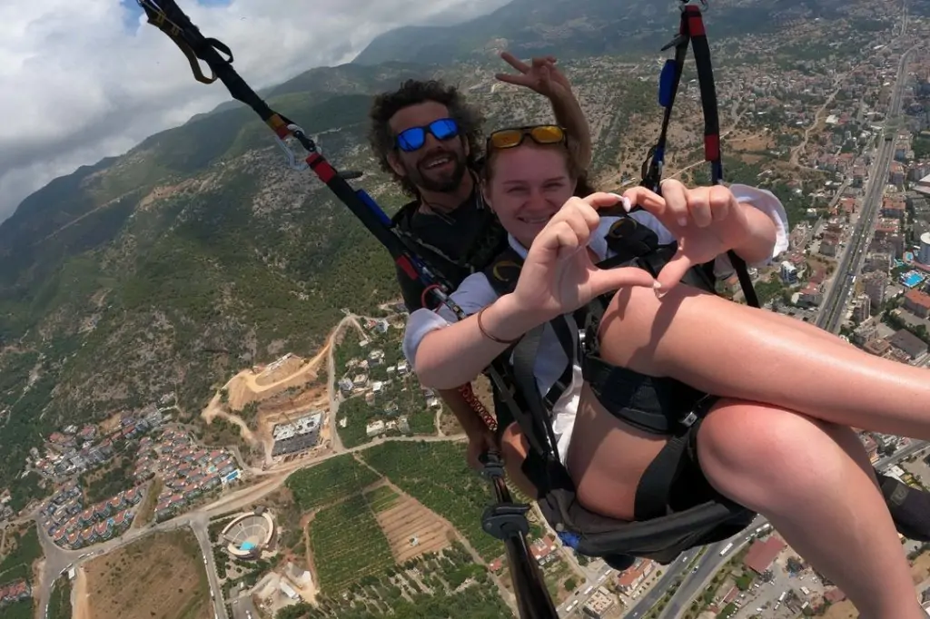 Side Zeus Paragliding Tour