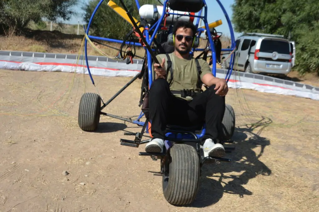 Tur extrem de parapantă și paramotor în Antalya