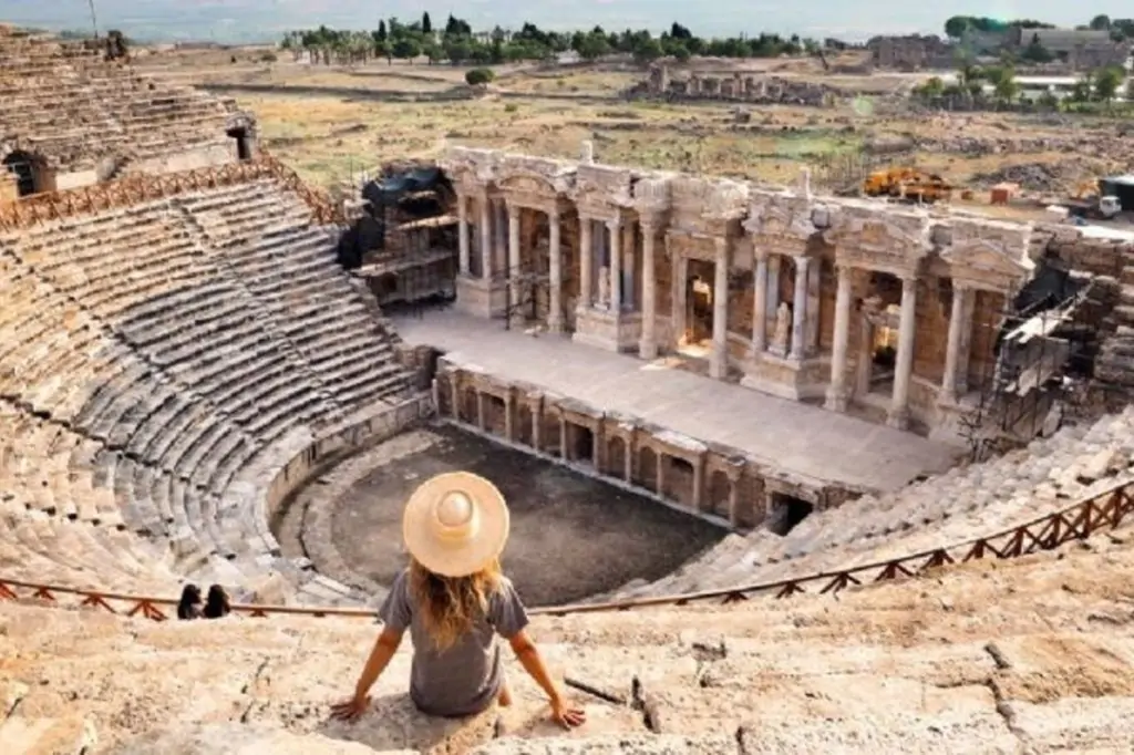 Unvergessliche Pamukkale und Salda See Tour von Antalya