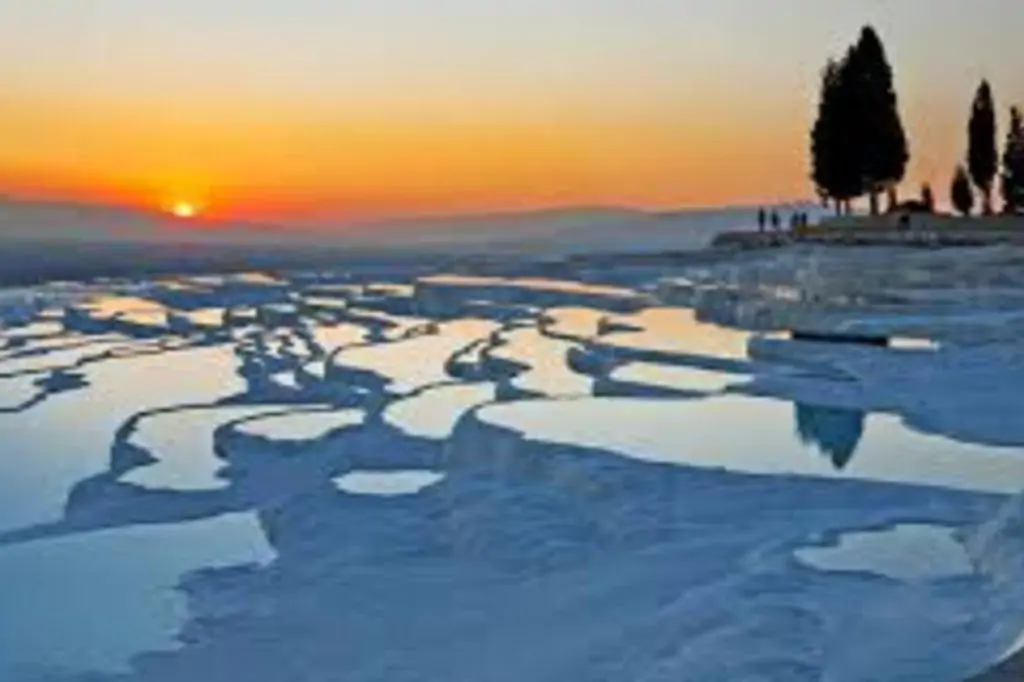 Unforgettable Pamukkale and Salda Lake Tour from Alanya