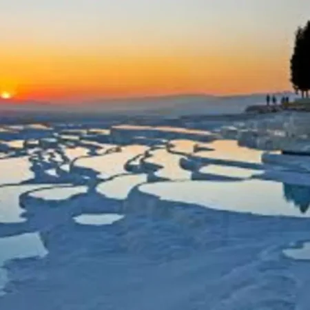 Unforgettable Pamukkale and Salda Lake Tour from Kemer