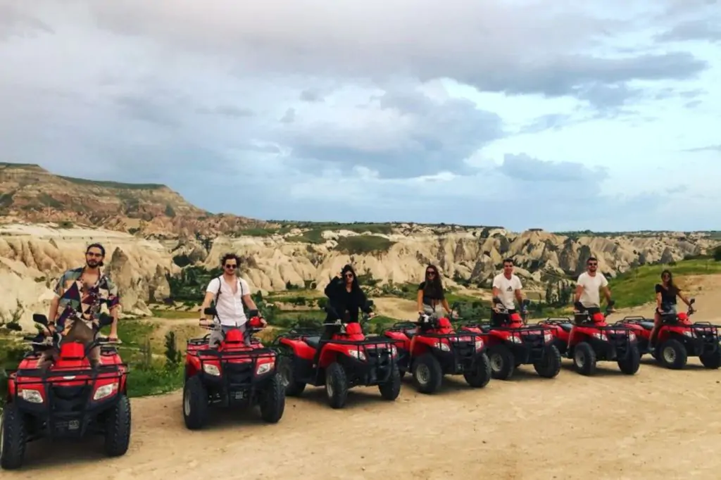 Cappadocia Plimbare cu ATV cu opțiunea răsărit/apus de soare sau zi + transfer