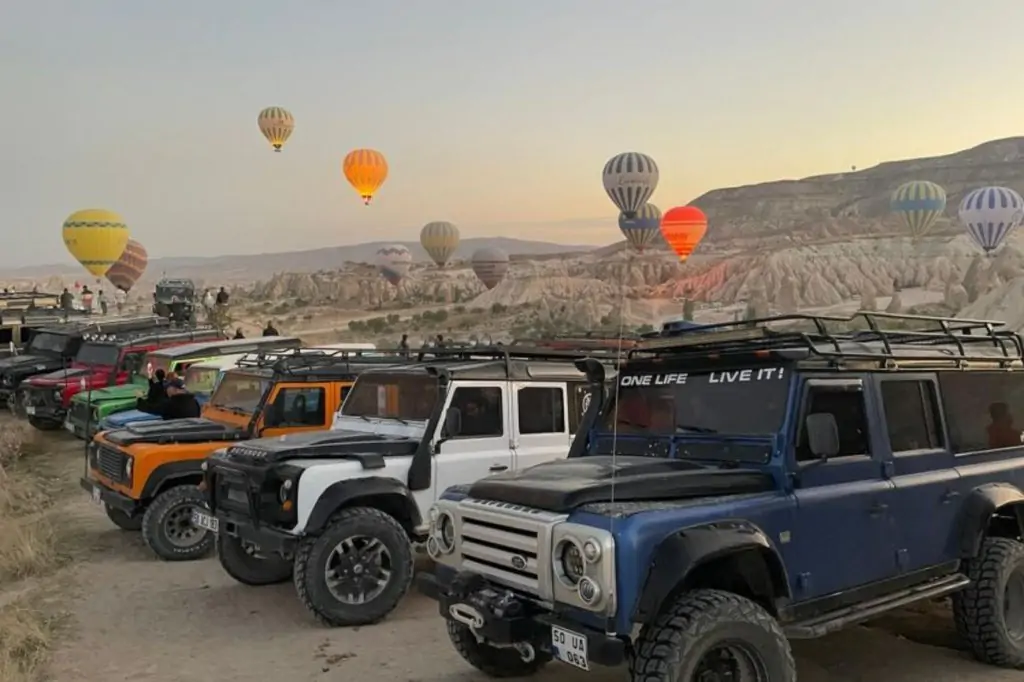 Cappadocia Jeep Safari cu opțiunea răsărit/apus de soare + Hotel Teansfer