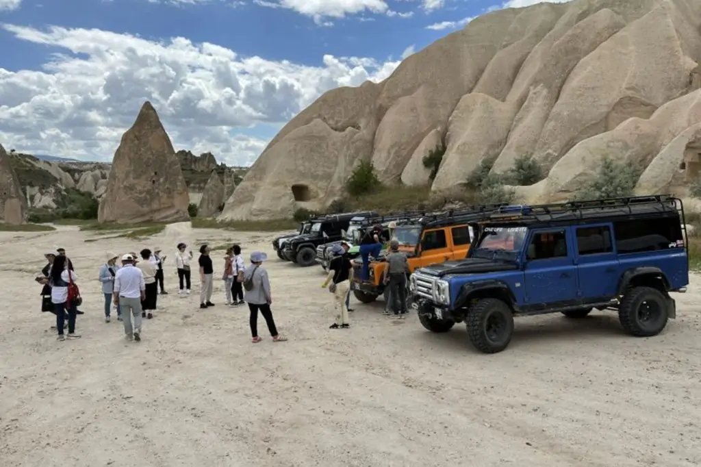 Cappadocia Jeep Safari cu opțiunea răsărit/apus de soare + Hotel Teansfer