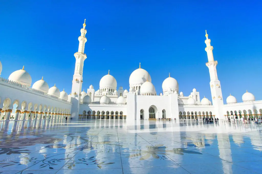 From Dubai: Abu Dhabi City Tour With Qasar Al Watan  Ticket