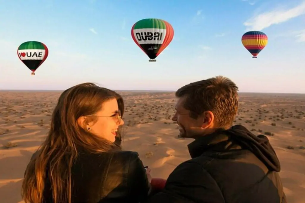 Dubai: Sunrise Hot Air Balloon Ride with Transfers