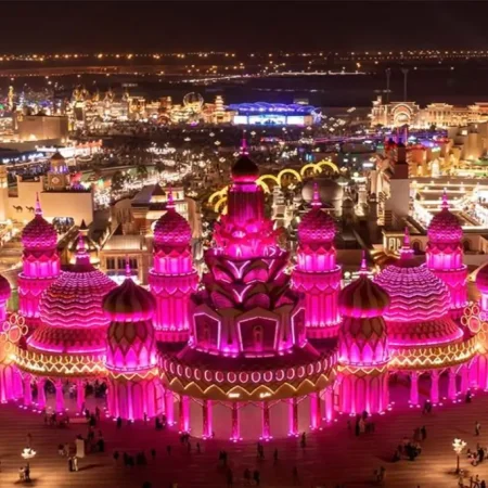 Dubai: Miracle Garden & Global Village Trip