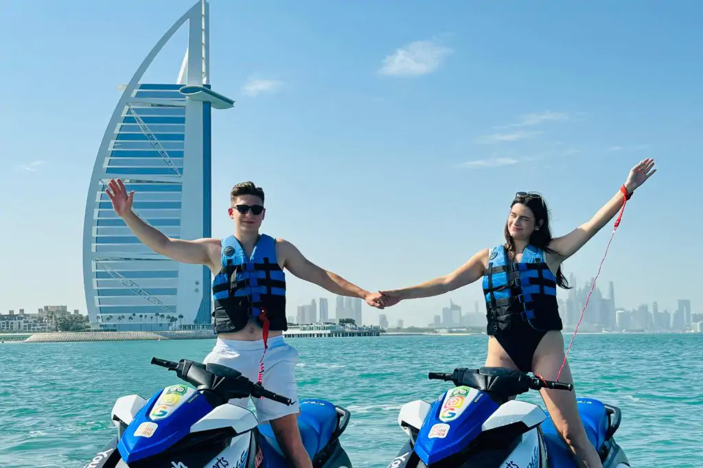 30Min Jetski Tour of Burj al Arab with photos