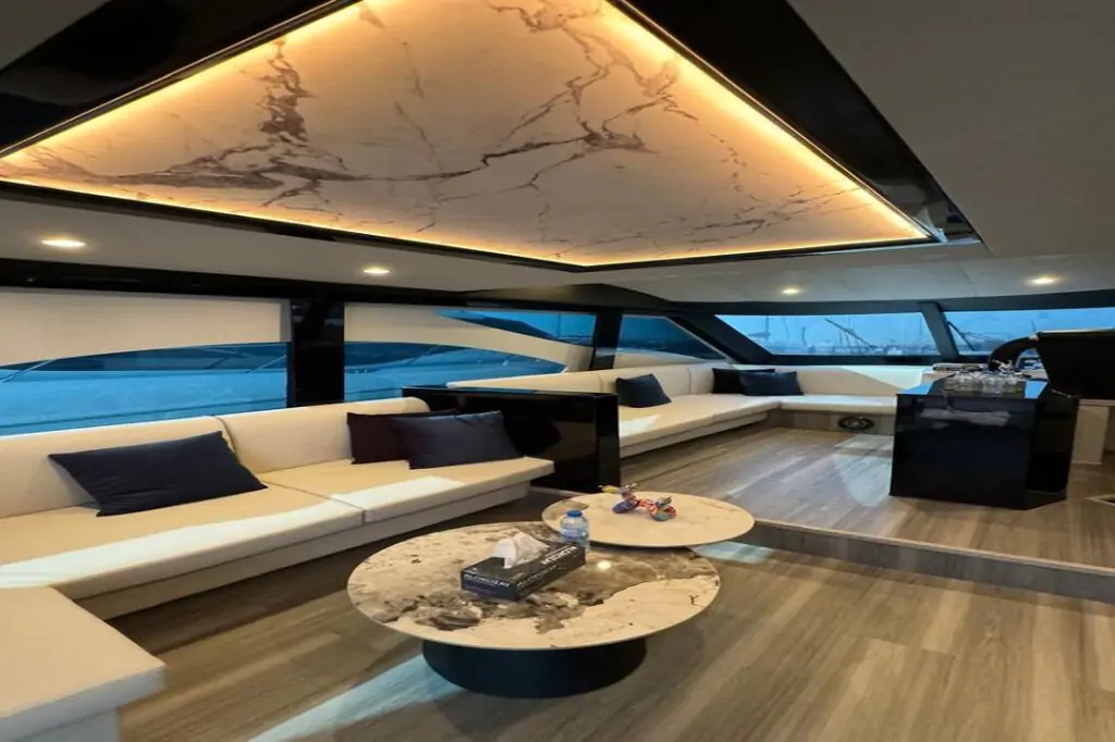 Private 38 Feet Yacht Rental in Dubai