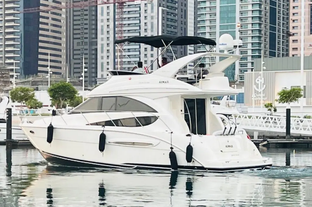 Private 45 Feet Yacht Rental in Dubai