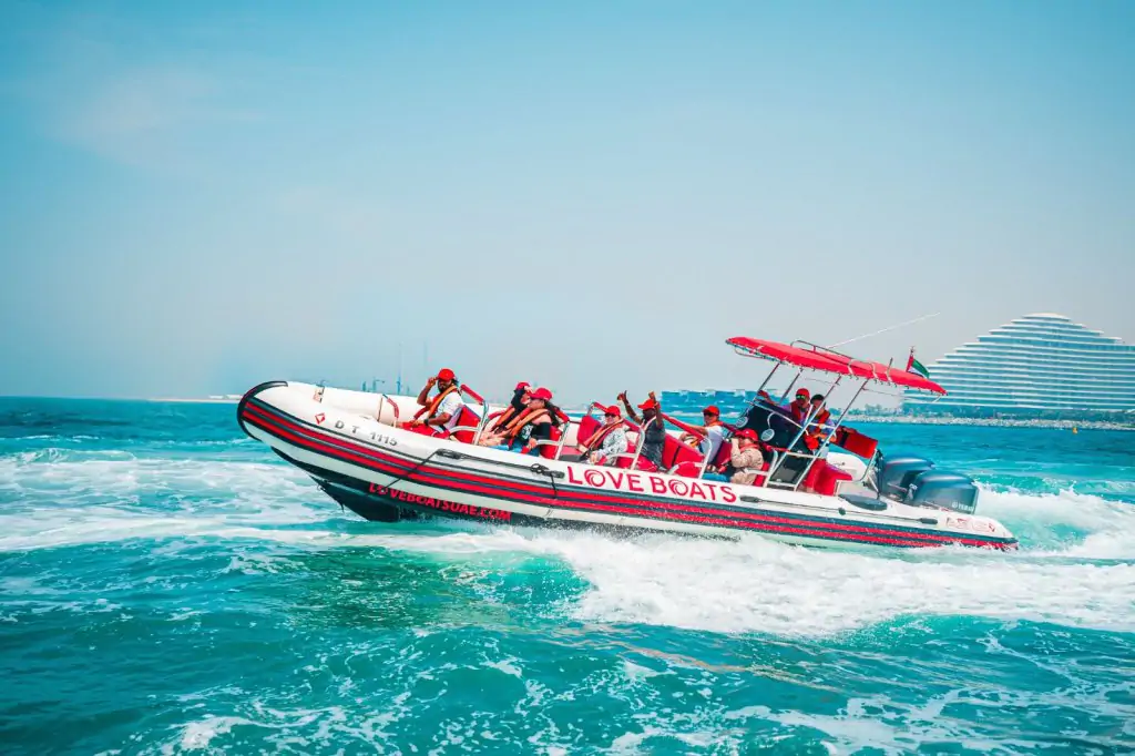 Dubai Speedboat Sightseeing tour Dubai Marina skyline (60 minutes)