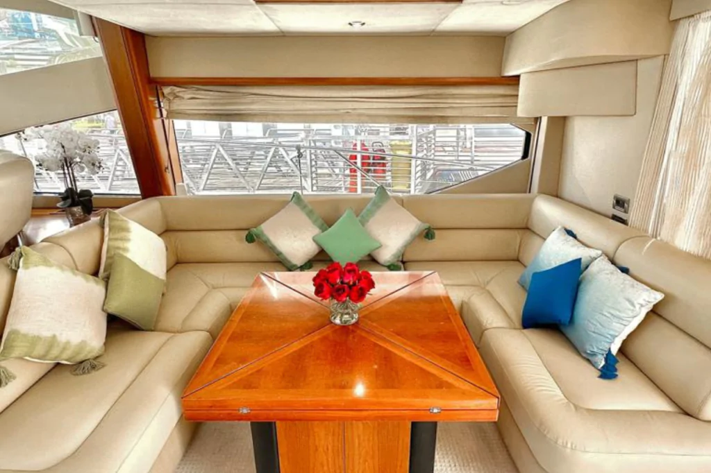 Elite 16- 70ft Majesty Sunseeker Manhattan Private Yacht Rental