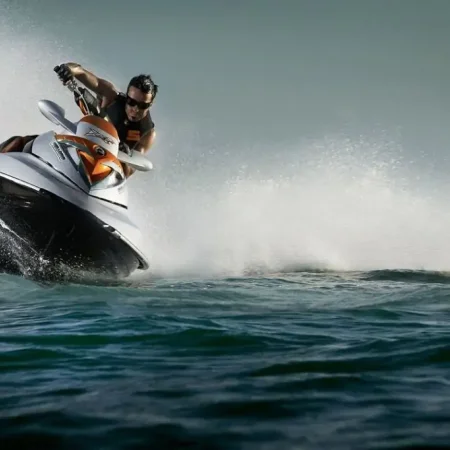 Jet Ski Tour in Dubai for 90 minutes